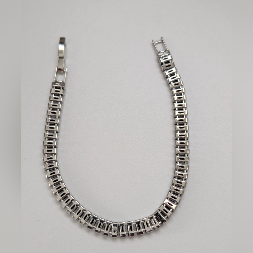 Stunning Bracelet - Picture 3 of 3